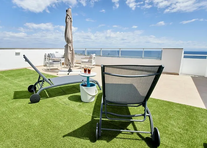 Penthouse With Stunning View And Rooftop Terrace